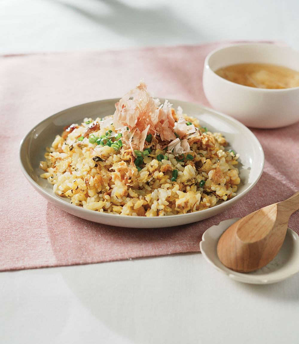 鰹節を贅沢に！ 和風チャーハン