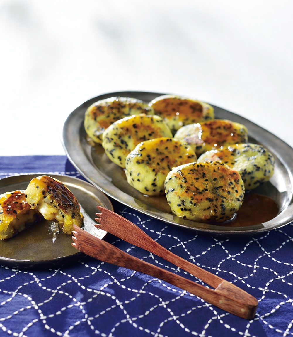 黒ごまたっぷりさつまいももち