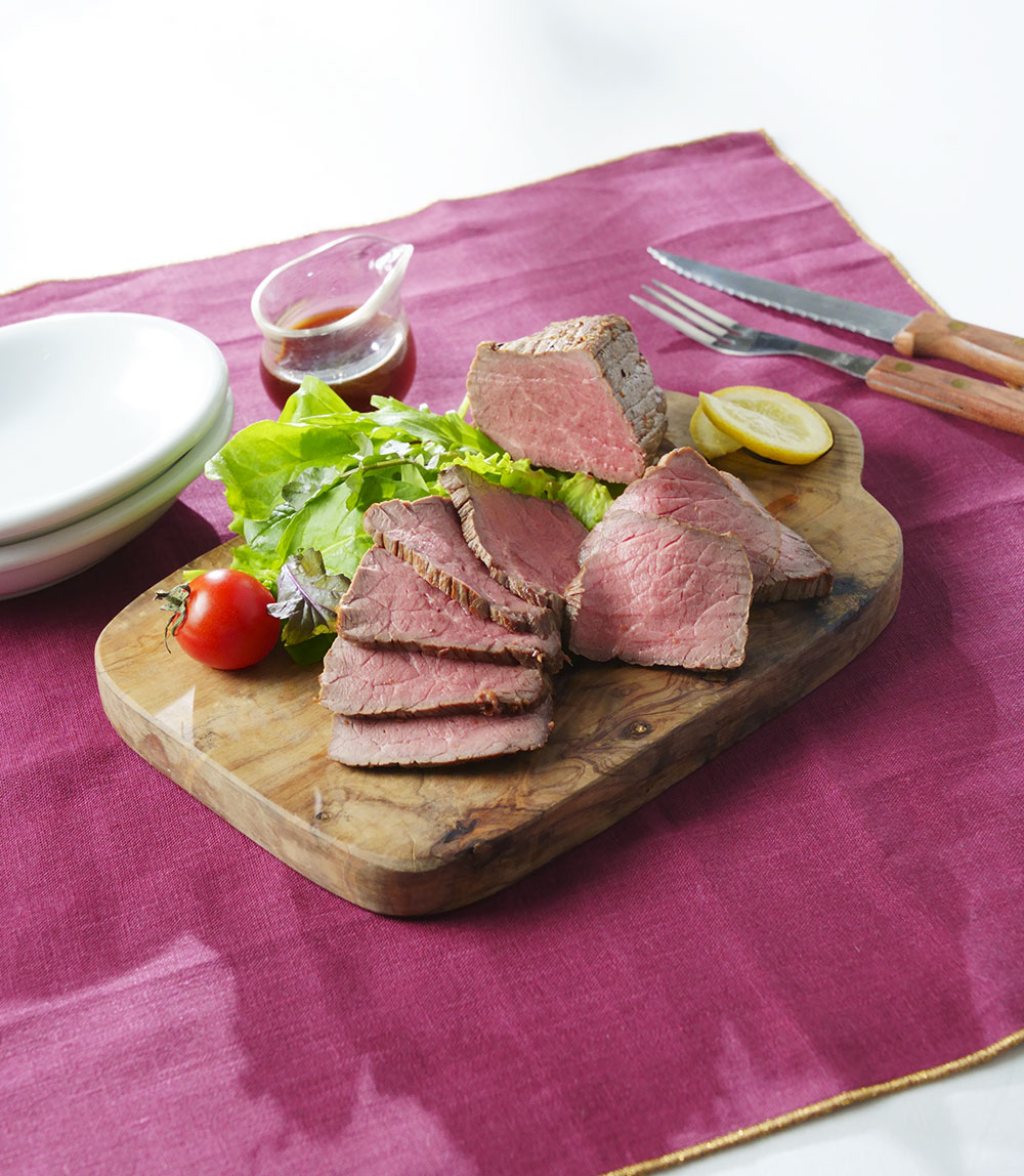 あごだし香るローストビーフ