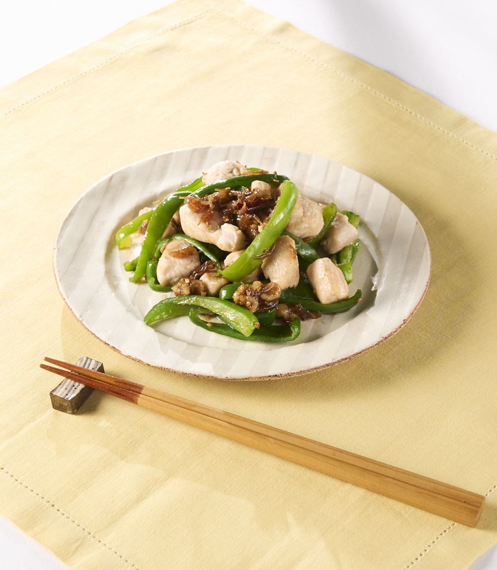 ピーマンと鶏ささみのちりめんくるみ炒め