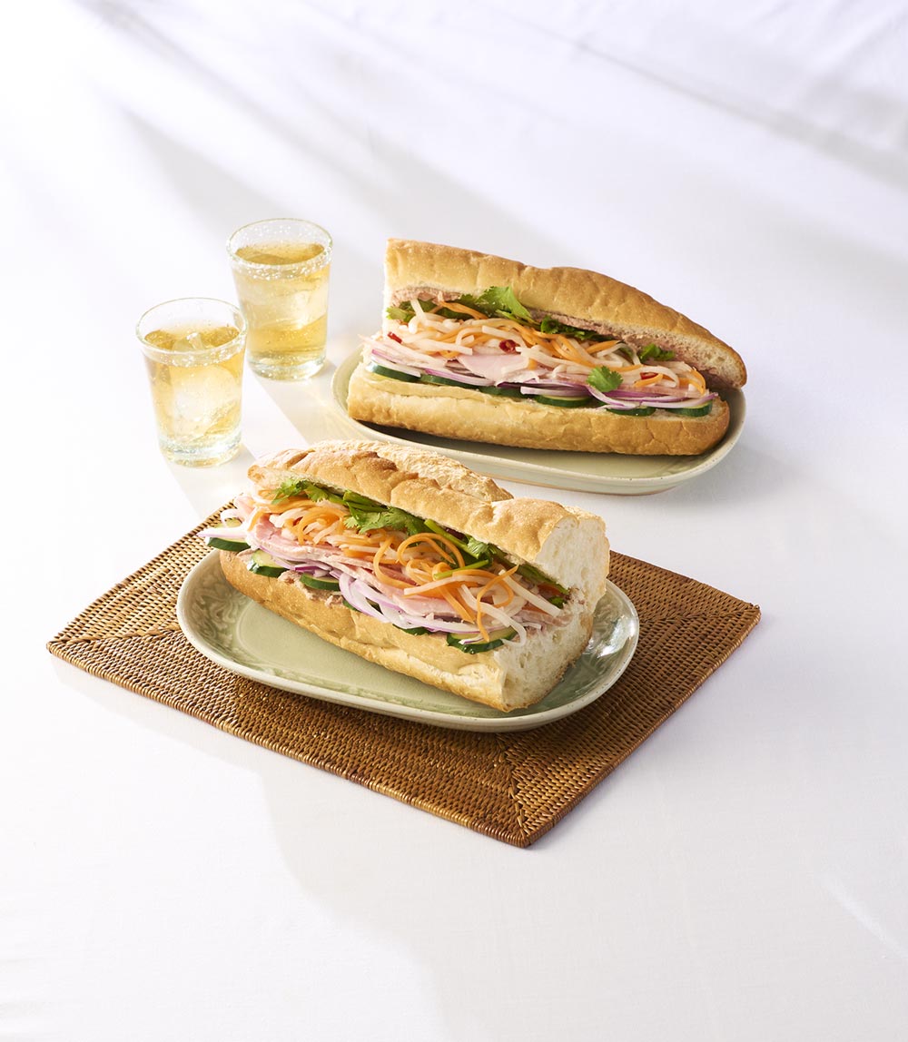 バインミー（ベトナム風バゲットサンド）