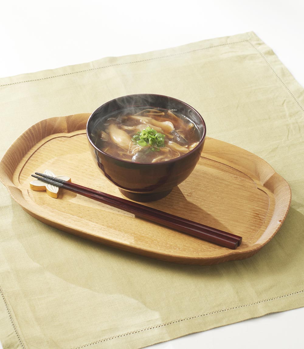 自然の旨みあふれる たっぷり4種のきのこ汁