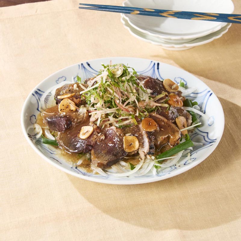 薬味たっぷりかつおたたきサラダ